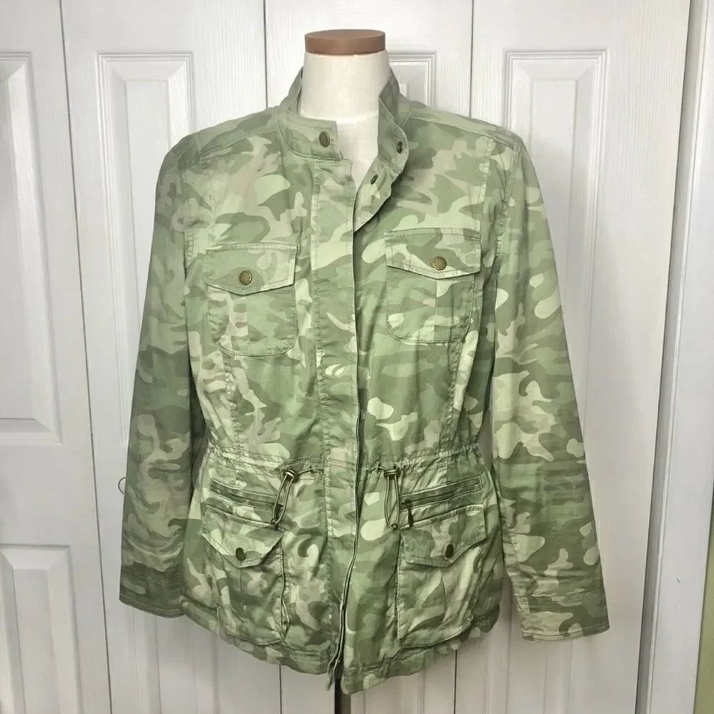 LL Bean Sherpa Lined Camouflage Green Women's Jacket EUC Large